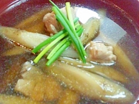 うまみタップリ☆ごぼうと鶏肉の汁物